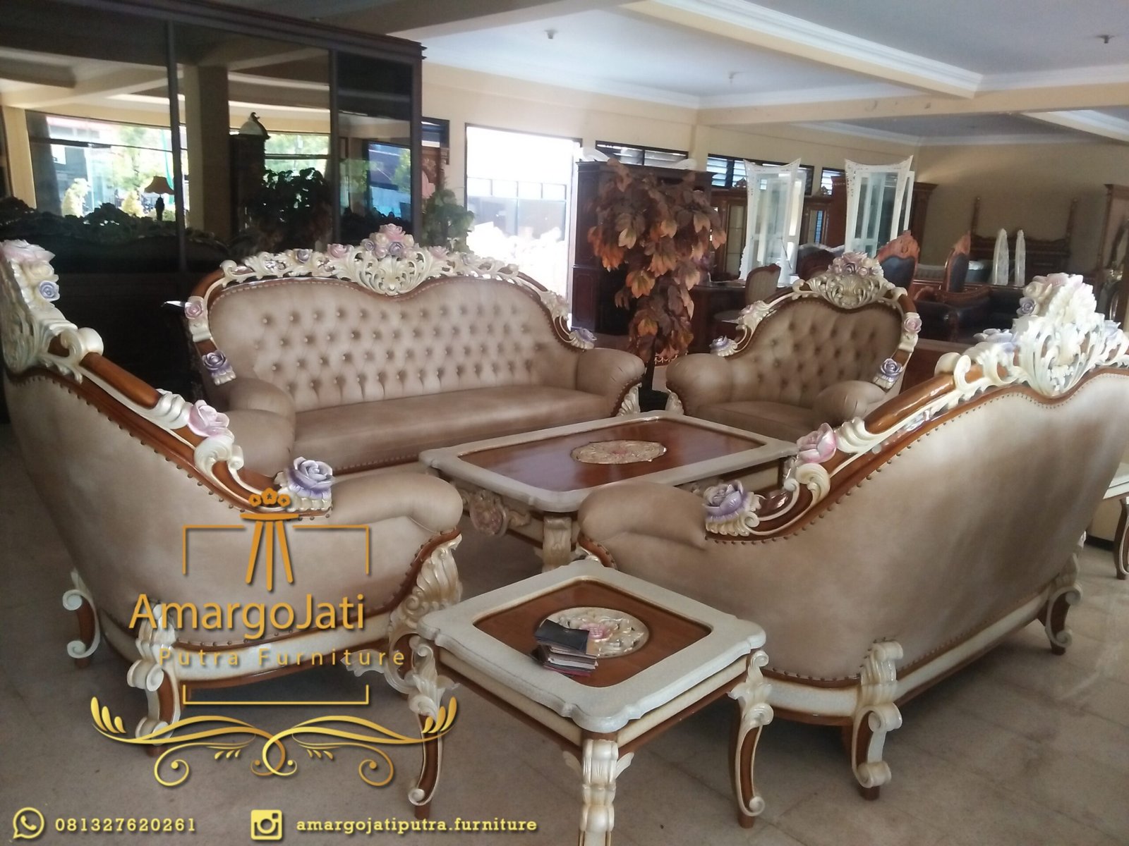 furniture ukiran kayu jati mewah asli jepara